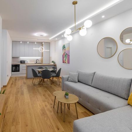Apartment Simpatico โนวีซาด ภายนอก รูปภาพ