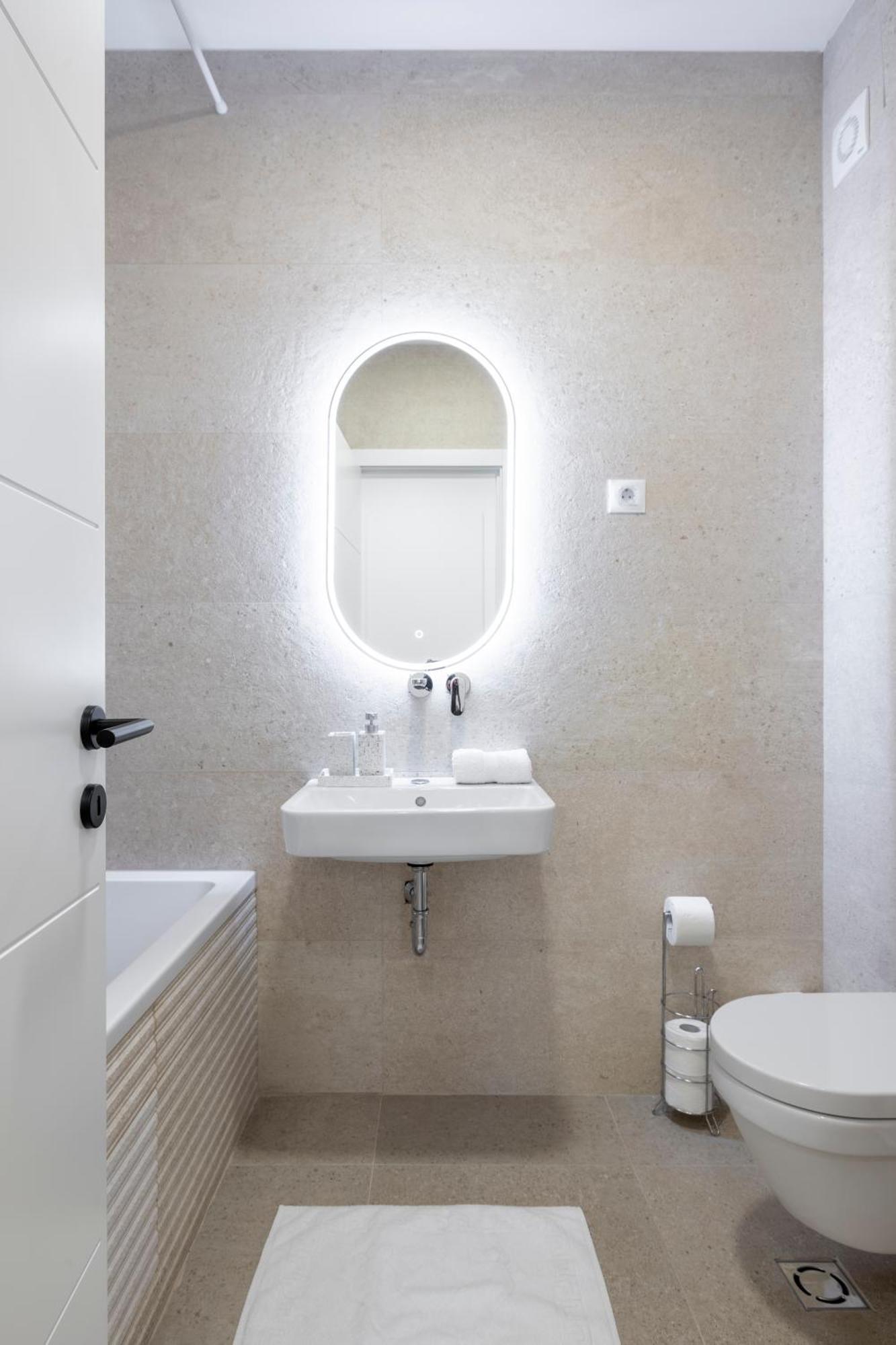 Apartment Simpatico โนวีซาด ภายนอก รูปภาพ