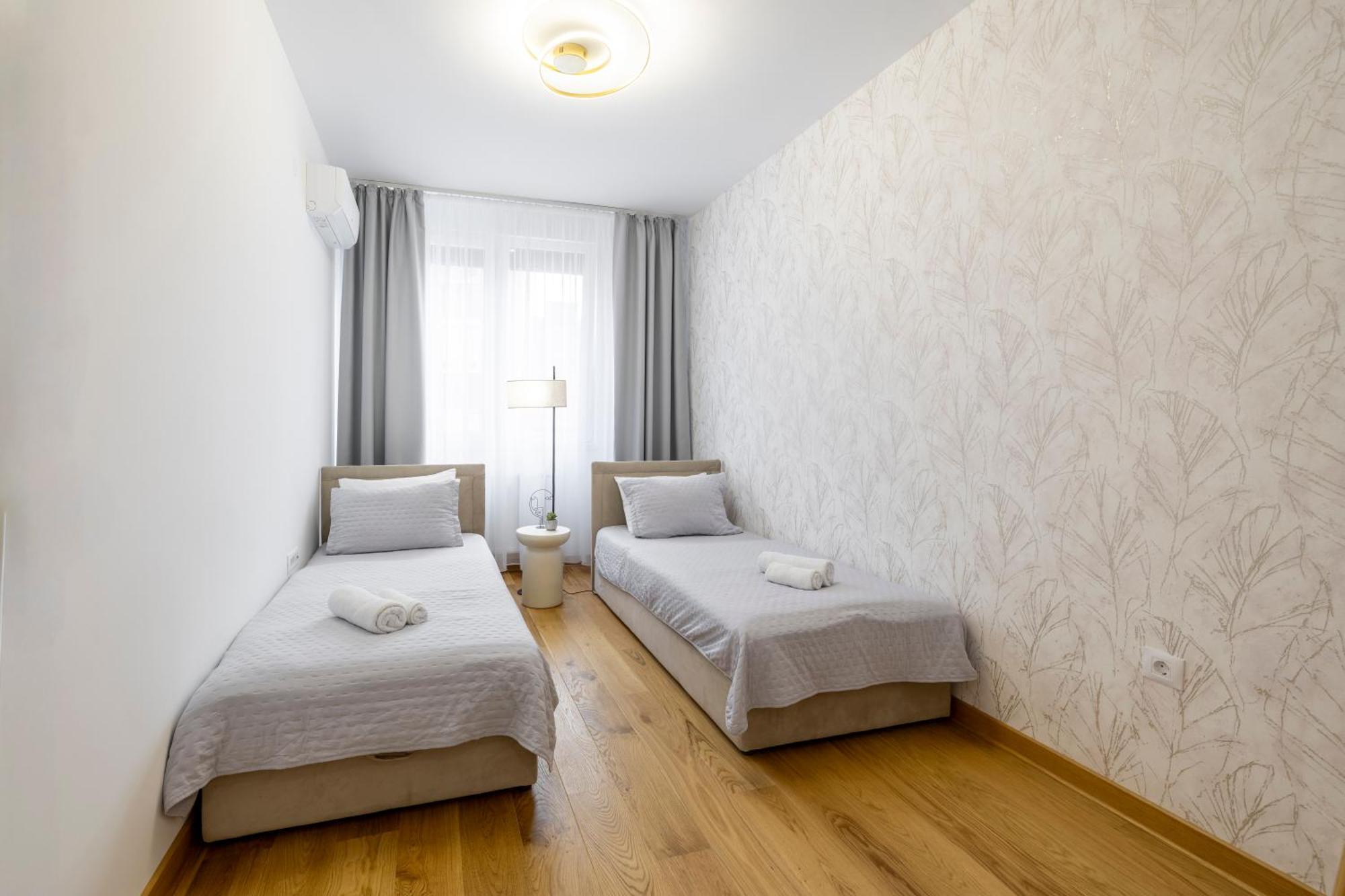 Apartment Simpatico โนวีซาด ภายนอก รูปภาพ