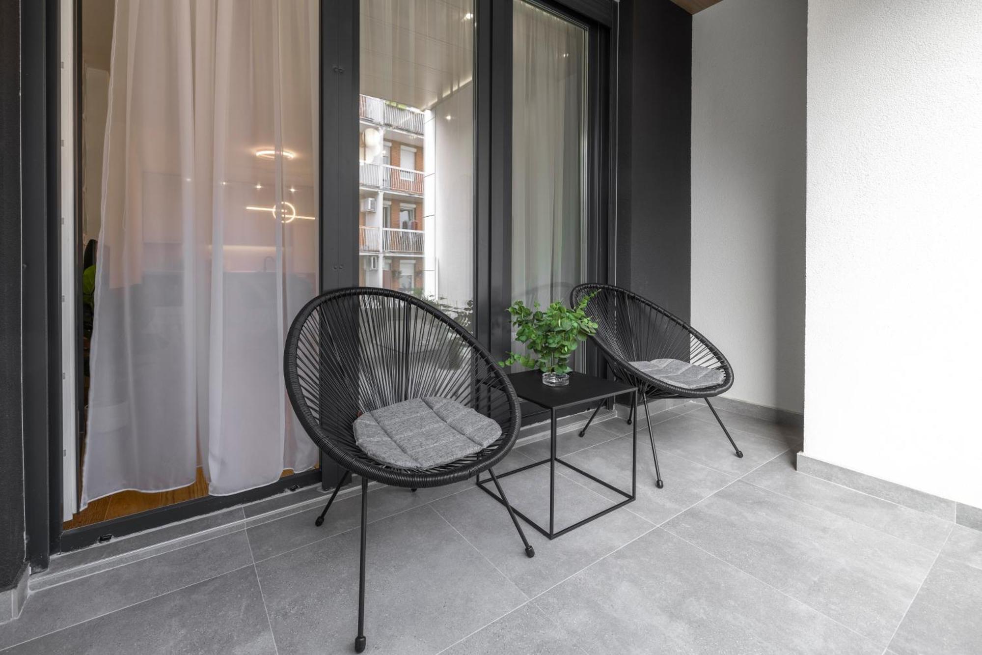 Apartment Simpatico โนวีซาด ภายนอก รูปภาพ